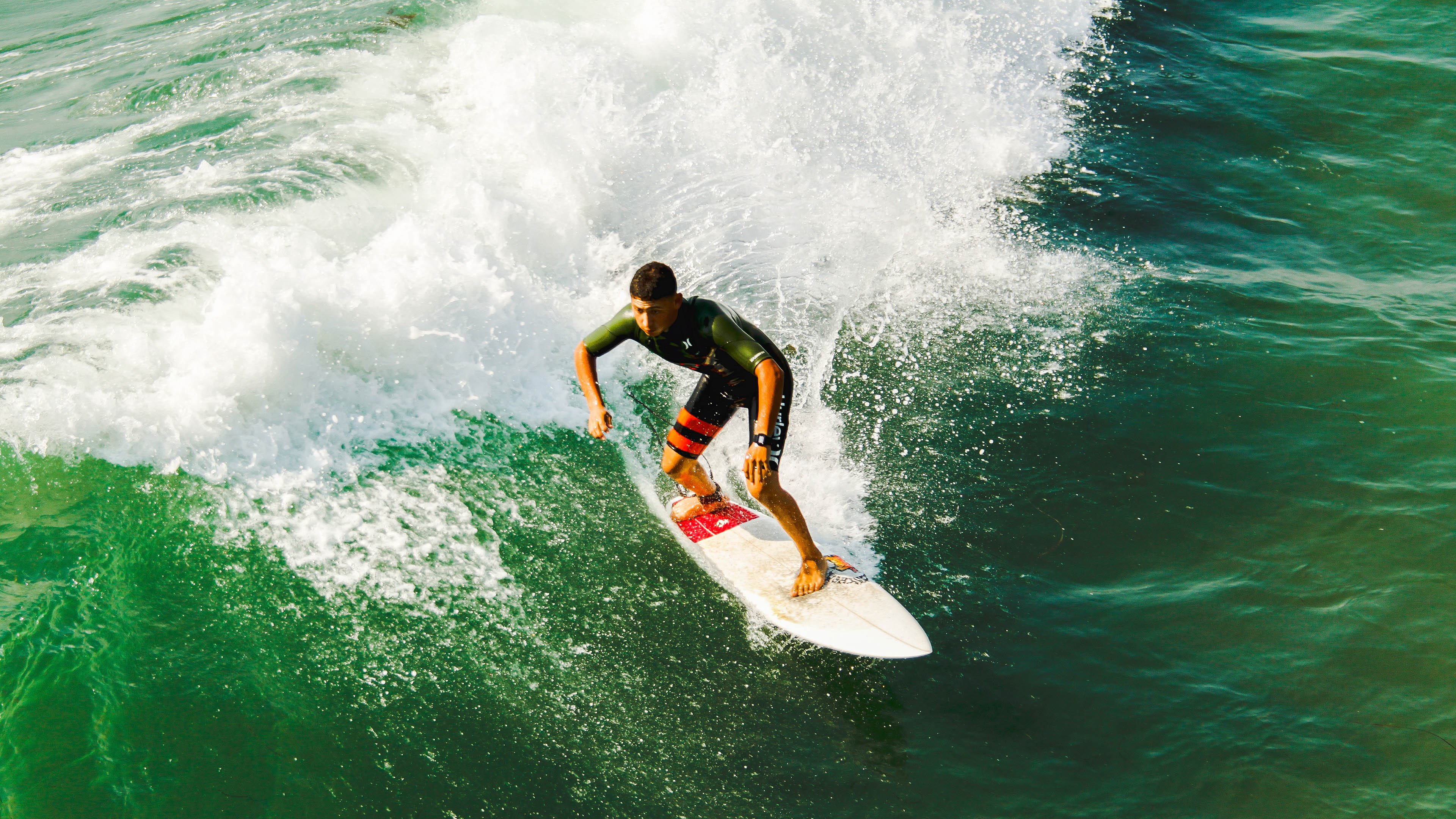 开云体育登录网站入口-一鼓作气，逆转登顶！，一鼓作气,乘胜追击